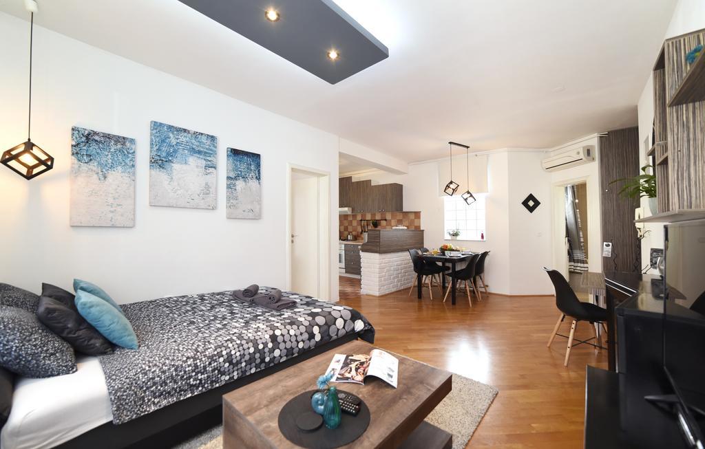 Corner Apartman